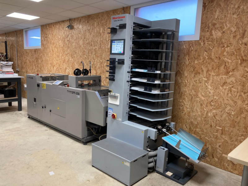 HORIZON Assembleuse / Piqueuse VAC1000